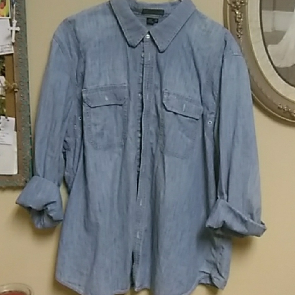 Woman's Button Down